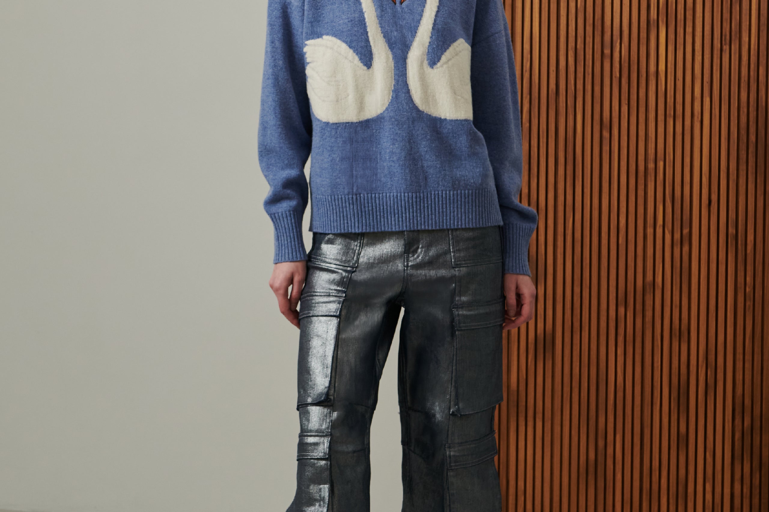 CLAUDIA SWAN WOOL SWEATER