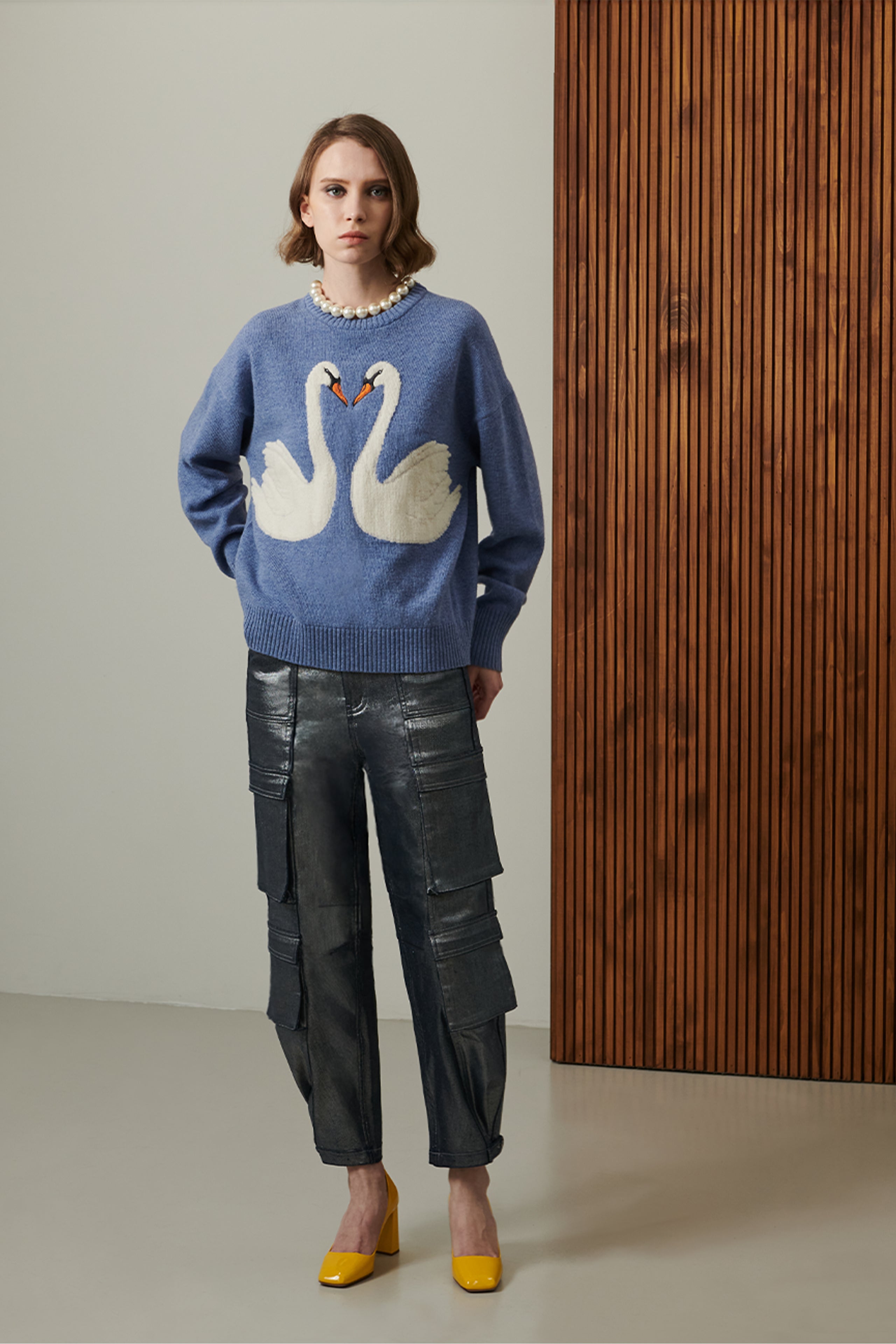 CLAUDIA SWAN WOOL SWEATER – YÉONI.
