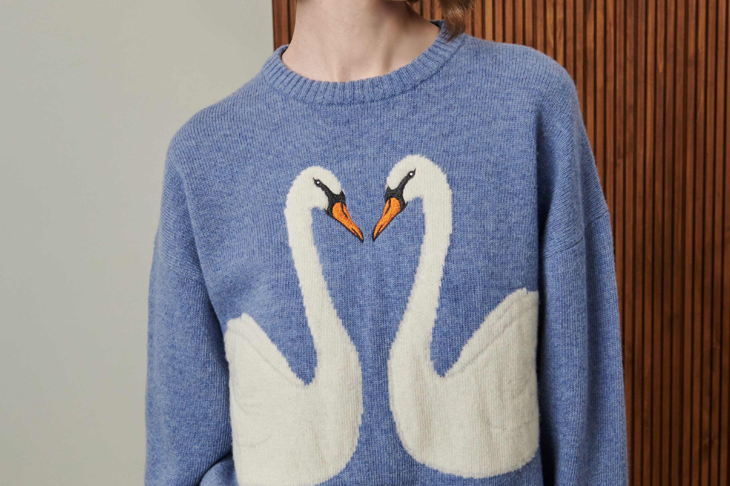 CLAUDIA SWAN WOOL SWEATER
