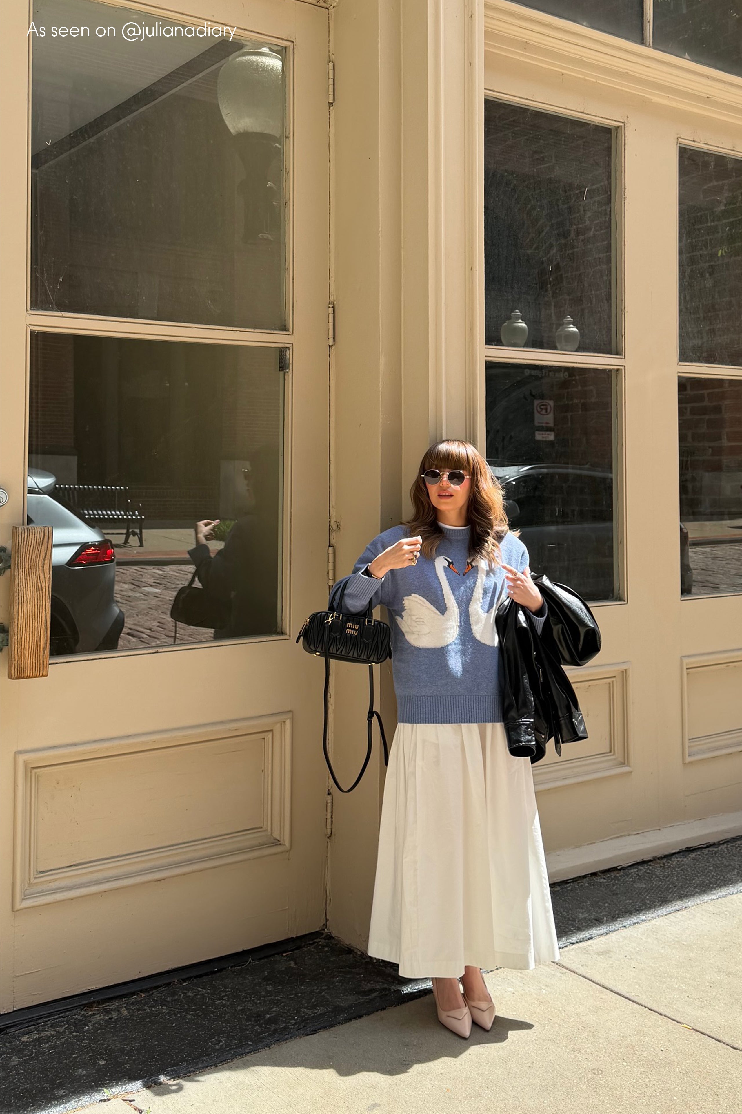 CLAUDIA SWAN WOOL SWEATER – YÉONI.